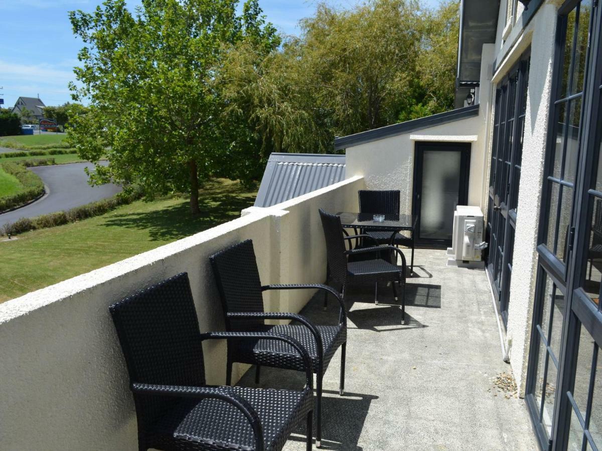 Salty Dog Inn Snells Beach Exterior foto