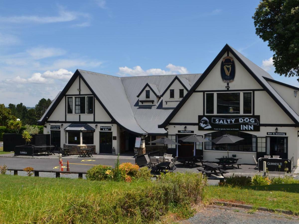 Salty Dog Inn Snells Beach Exterior foto