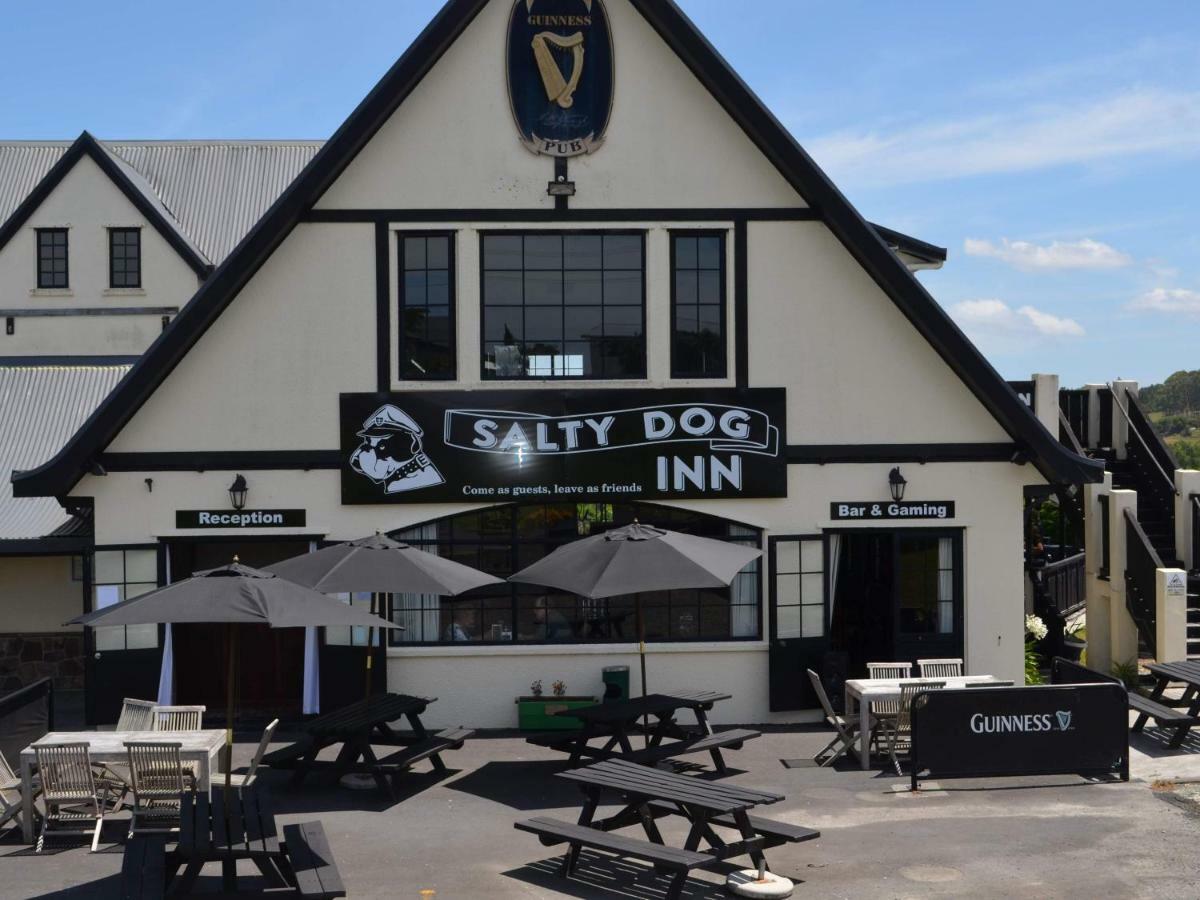 Salty Dog Inn Snells Beach Exterior foto
